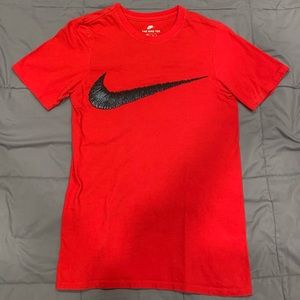Red “The nike shirt” size mens Xs